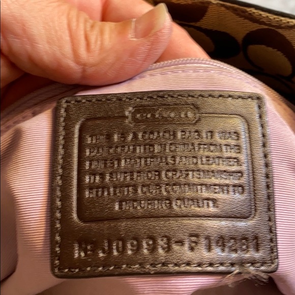 WHAT A FIND!! Coach brown canvas handbag!! - Picture 11 of 16